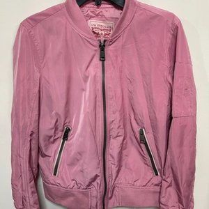 BNWT Levi’s ladies Pink Medium jacket